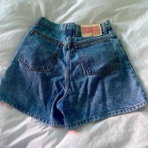 Vintage 90’s Hi-Waisted Bongo Denim Shorts